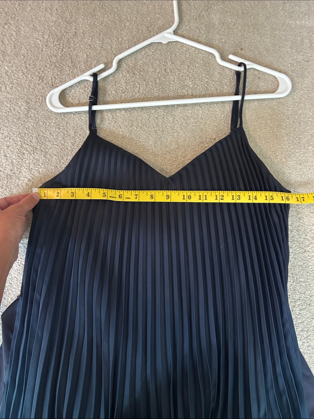 Banana Republic Green and Navy Spaghetti StrapPleated Dress - Picture 8 of 8